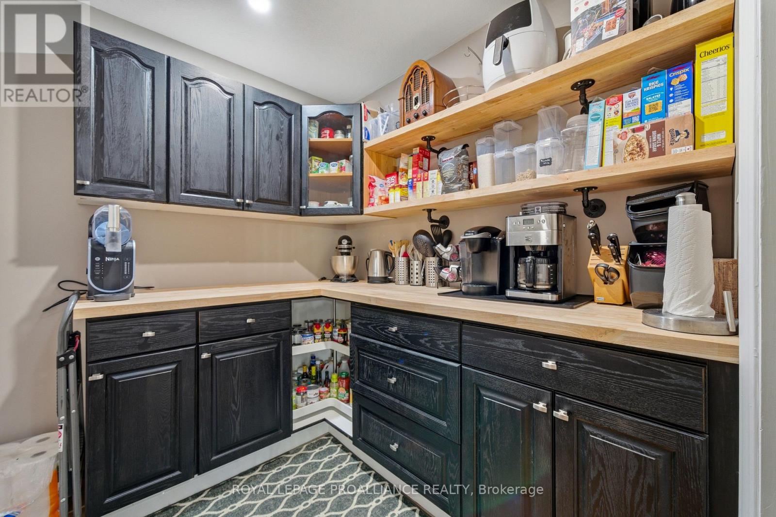 12 Pine Marsh Lane, Quinte West, Ontario  K8V 0A5 - Photo 15 - X13019100