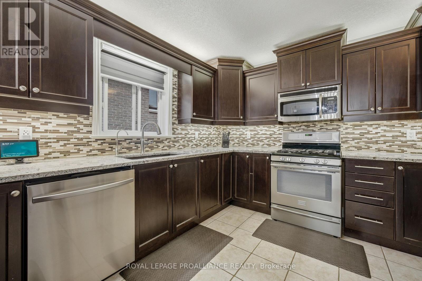12 Pine Marsh Lane, Quinte West, Ontario  K8V 0A5 - Photo 16 - X13019100