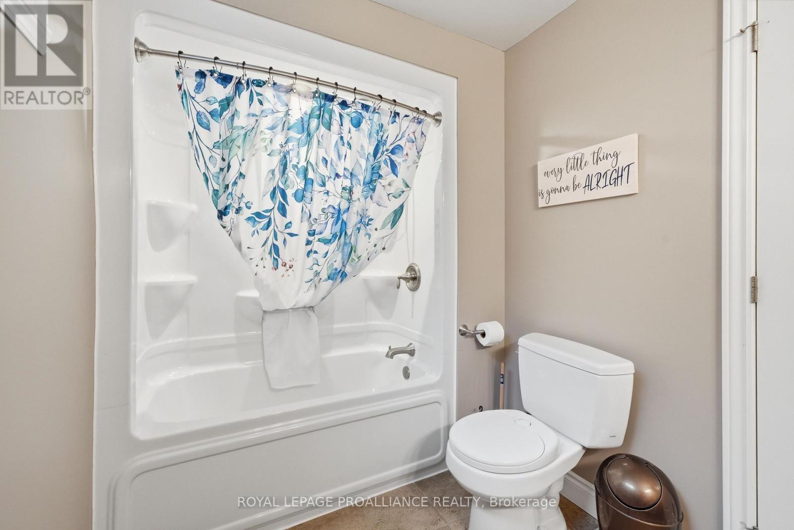 12 Pine Marsh Lane, Quinte West, Ontario  K8V 0A5 - Photo 38 - X13019100
