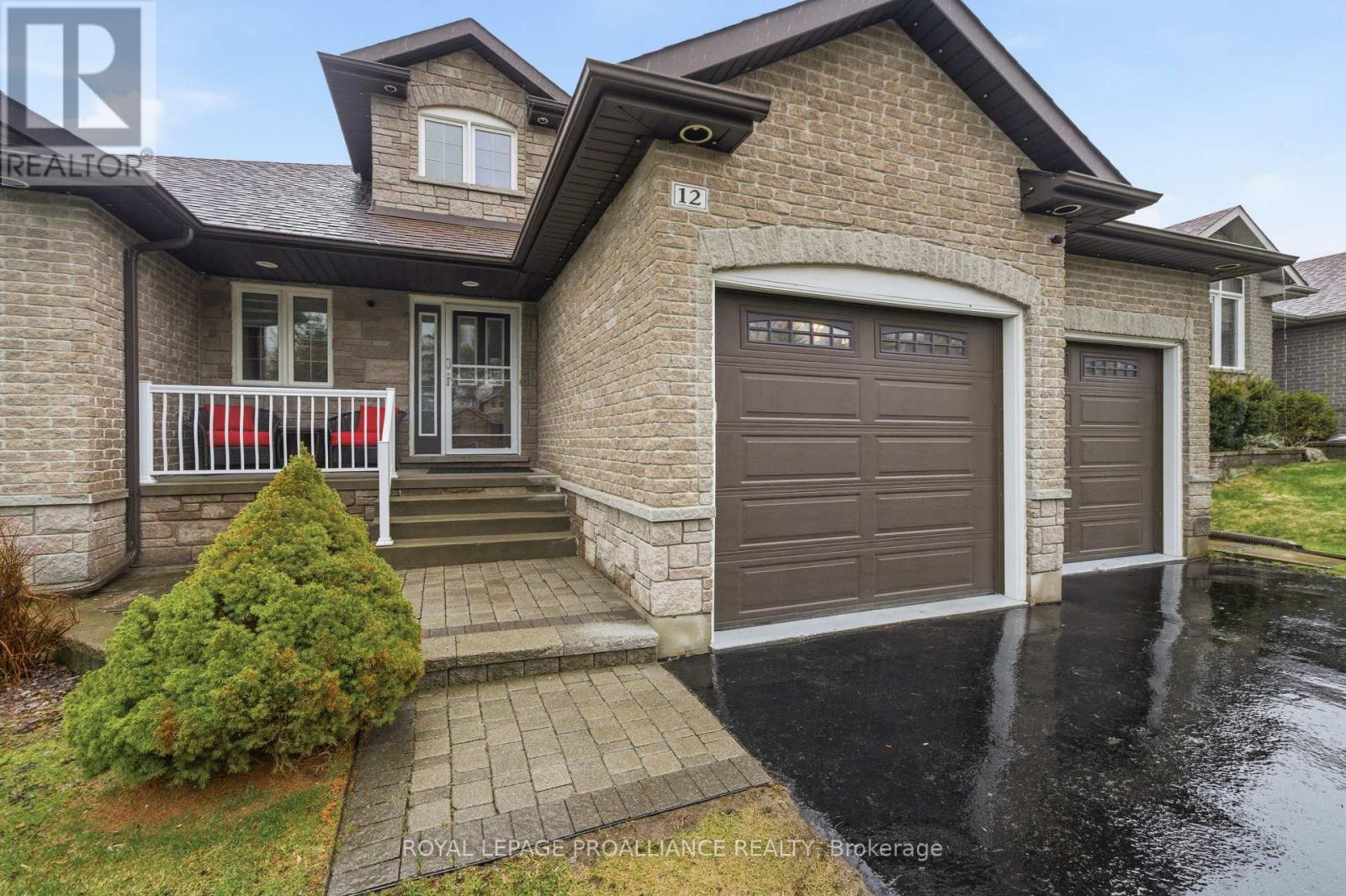 12 Pine Marsh Lane, Quinte West, Ontario  K8V 0A5 - Photo 4 - X13019100
