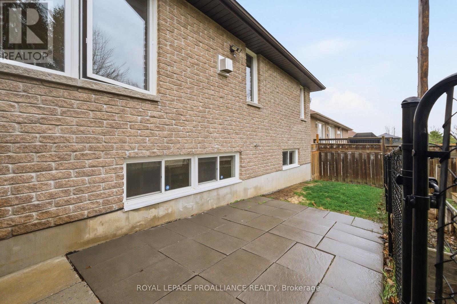 12 Pine Marsh Lane, Quinte West, Ontario  K8V 0A5 - Photo 41 - X13019100