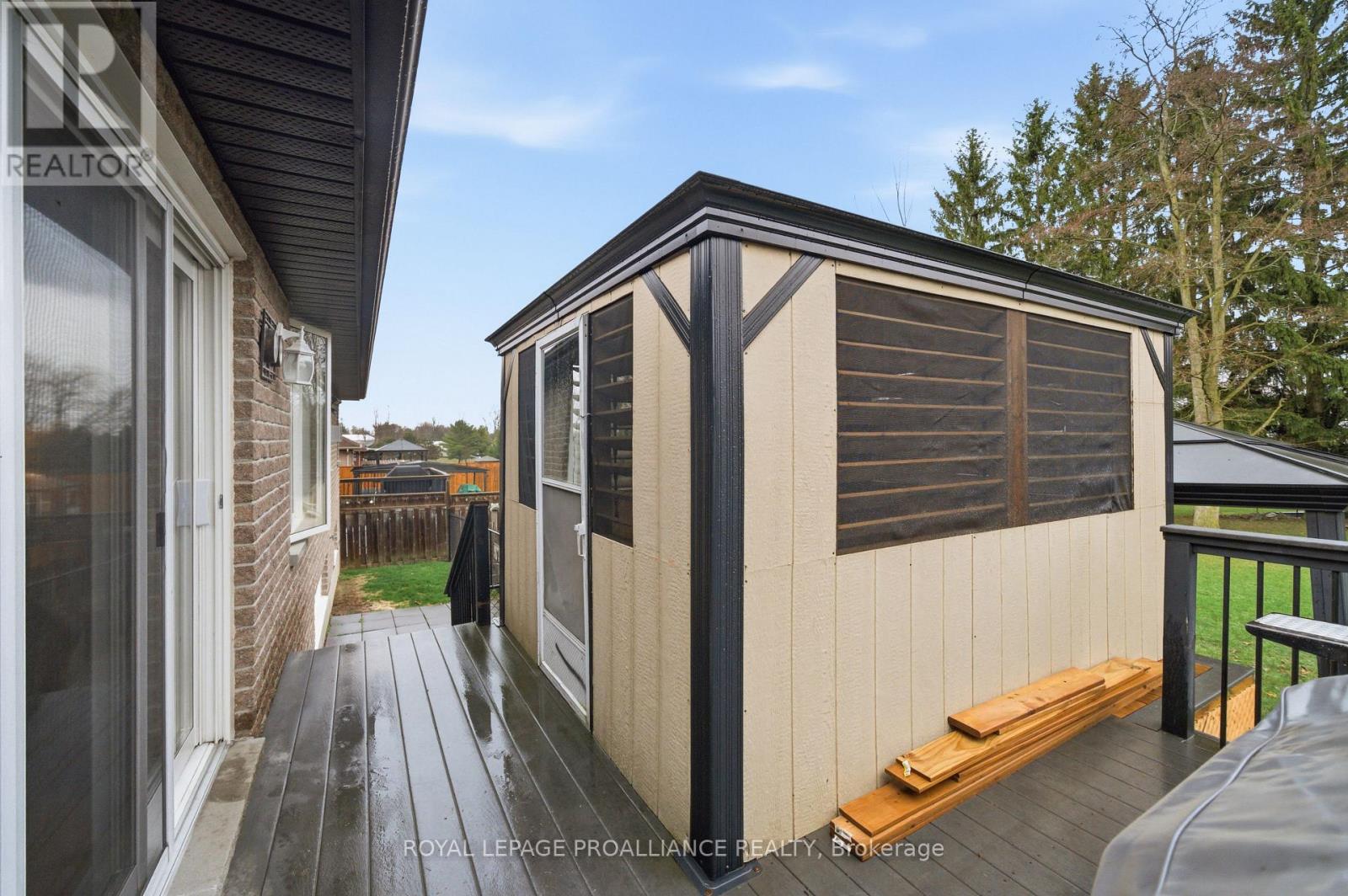 12 Pine Marsh Lane, Quinte West, Ontario  K8V 0A5 - Photo 43 - X13019100