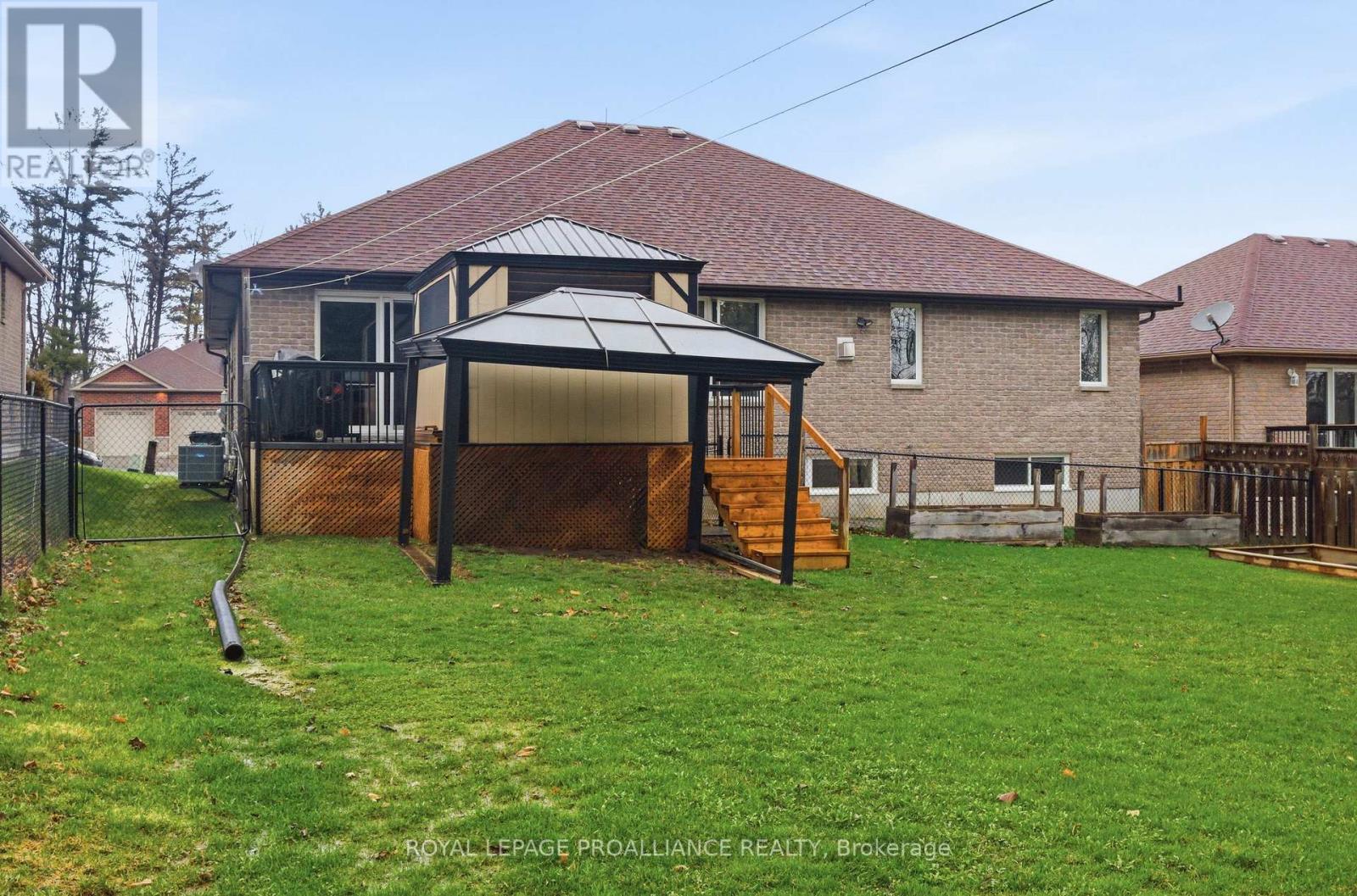 12 Pine Marsh Lane, Quinte West, Ontario  K8V 0A5 - Photo 46 - X13019100
