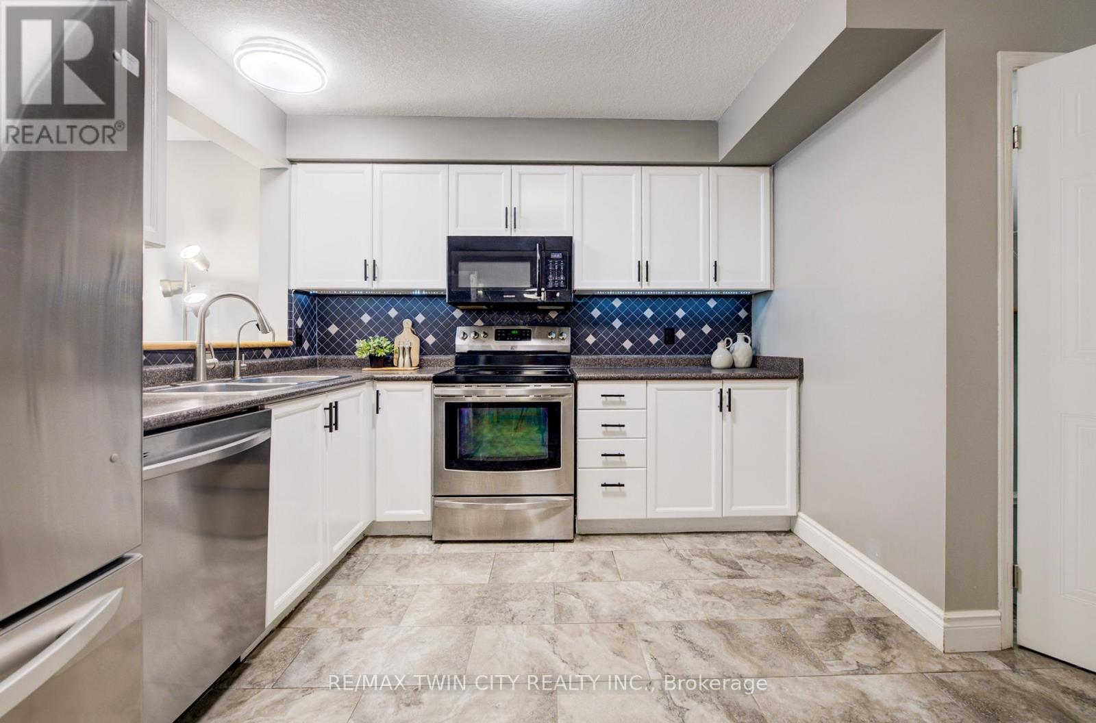 444 Annapolis Court, Waterloo, Ontario  N2K 4E7 - Photo 7 - X13001414