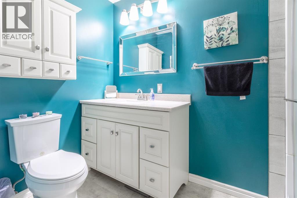 203 Percy Street, Bittern Lake, Alberta  T0C 0L0 - Photo 10 - A2296057