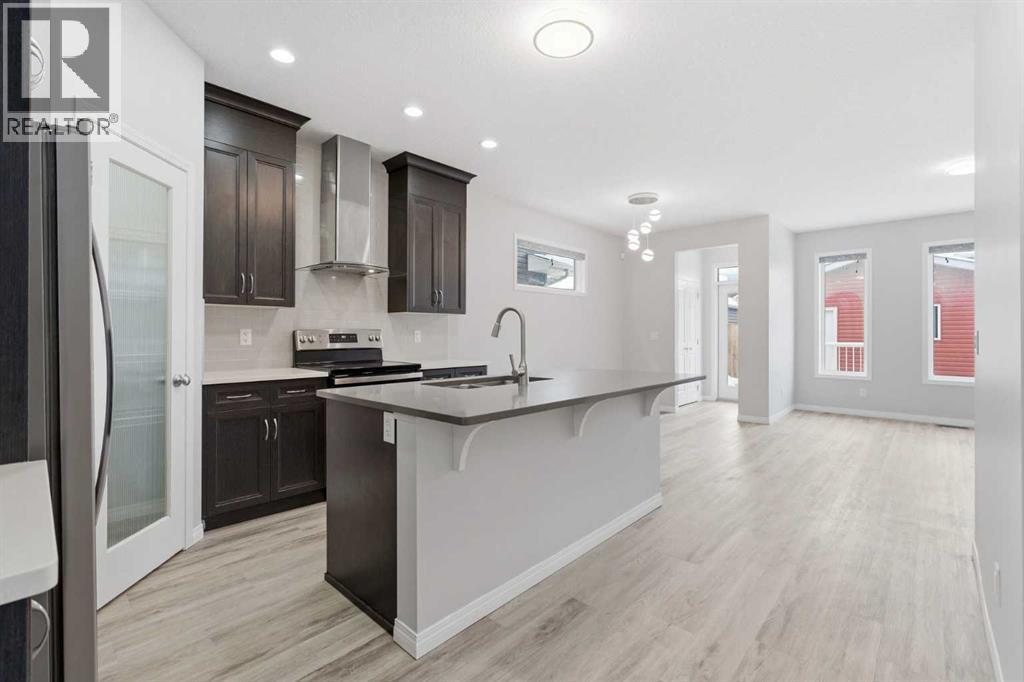 730 Redstone Drive Ne, Calgary, Alberta  T3N 1K9 - Photo 6 - A2296662