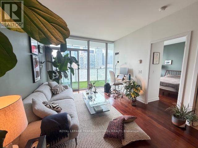 2102 - 1 Market Street, Toronto, Ontario  M5E 0A2 - Photo 10 - C13018990