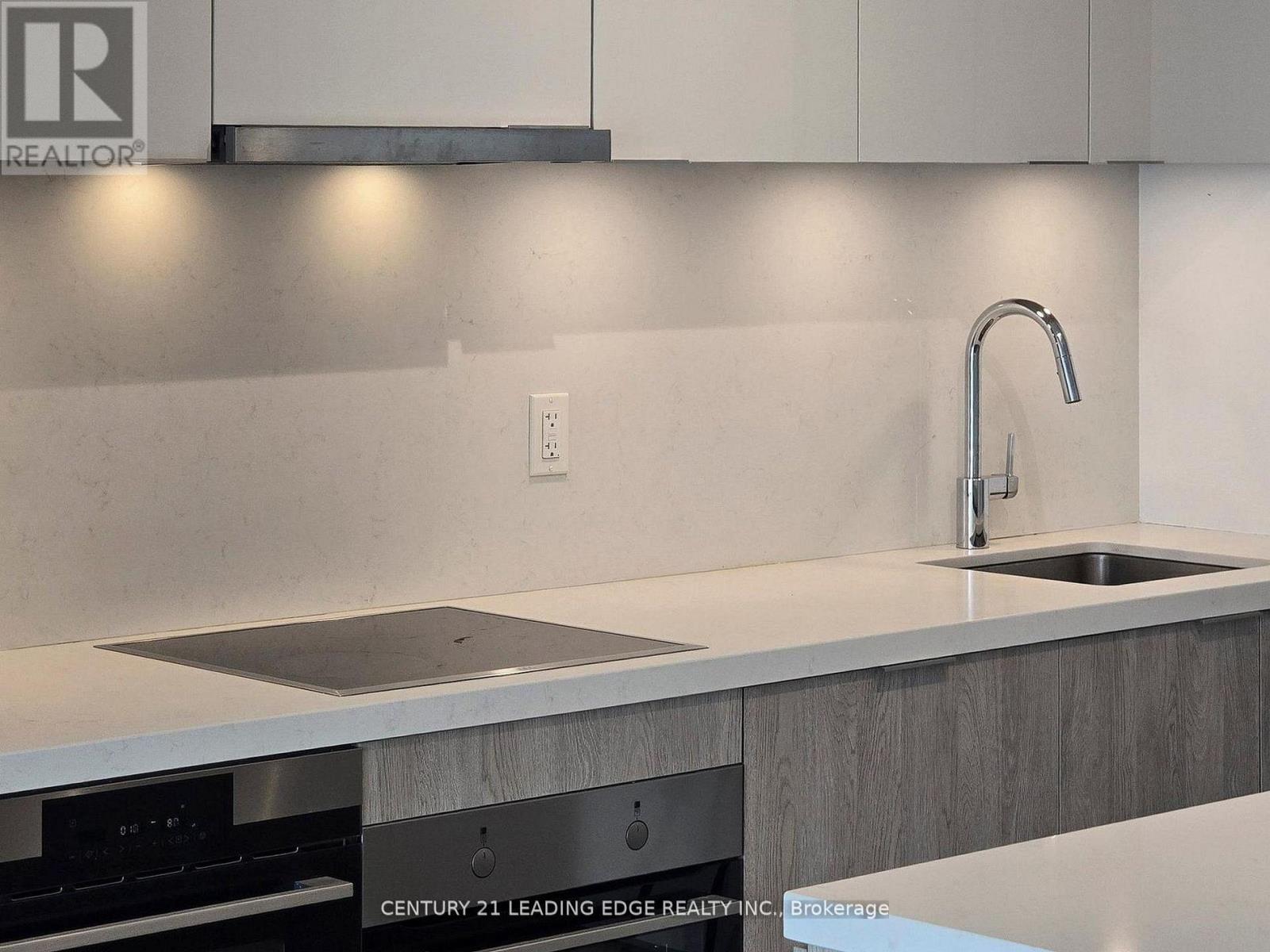 1002 - 15 Queens Quay E, Toronto, Ontario  M5E 0C5 - Photo 14 - C13018996