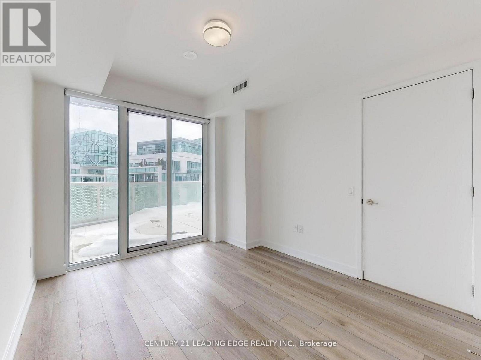 1002 - 15 Queens Quay E, Toronto, Ontario  M5E 0C5 - Photo 17 - C13018996