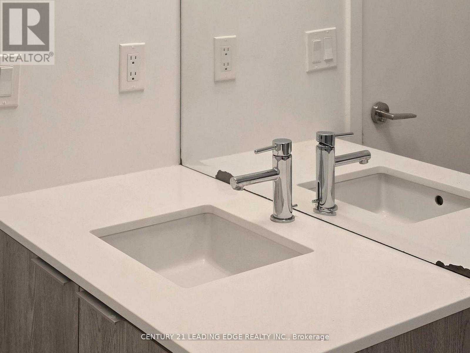 1002 - 15 Queens Quay E, Toronto, Ontario  M5E 0C5 - Photo 21 - C13018996