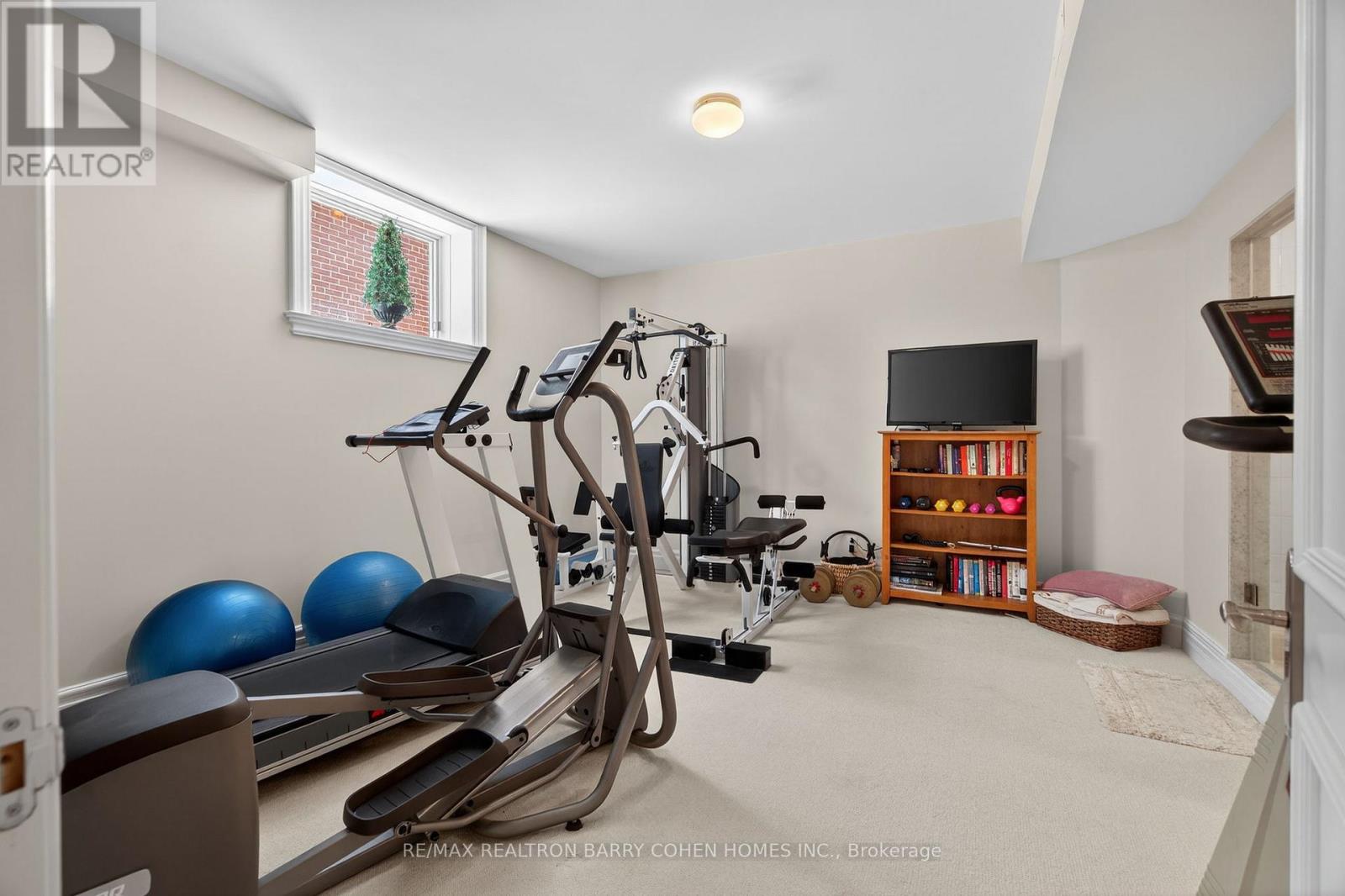 80 Owen Boulevard, Toronto, Ontario  M2P 1G3 - Photo 34 - C13019140