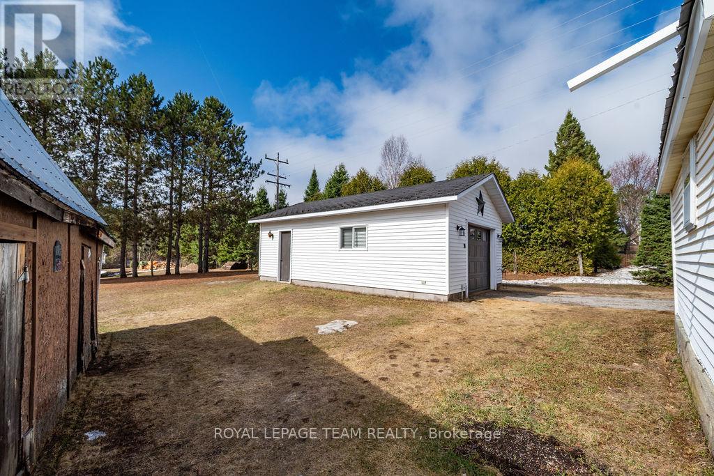 3709 Old Barrys Bay Road, Madawaska Valley, Ontario  K0J 1B0 - Photo 15 - X13019062