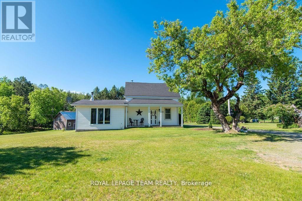 3709 Old Barrys Bay Road, Madawaska Valley, Ontario  K0J 1B0 - Photo 2 - X13019062