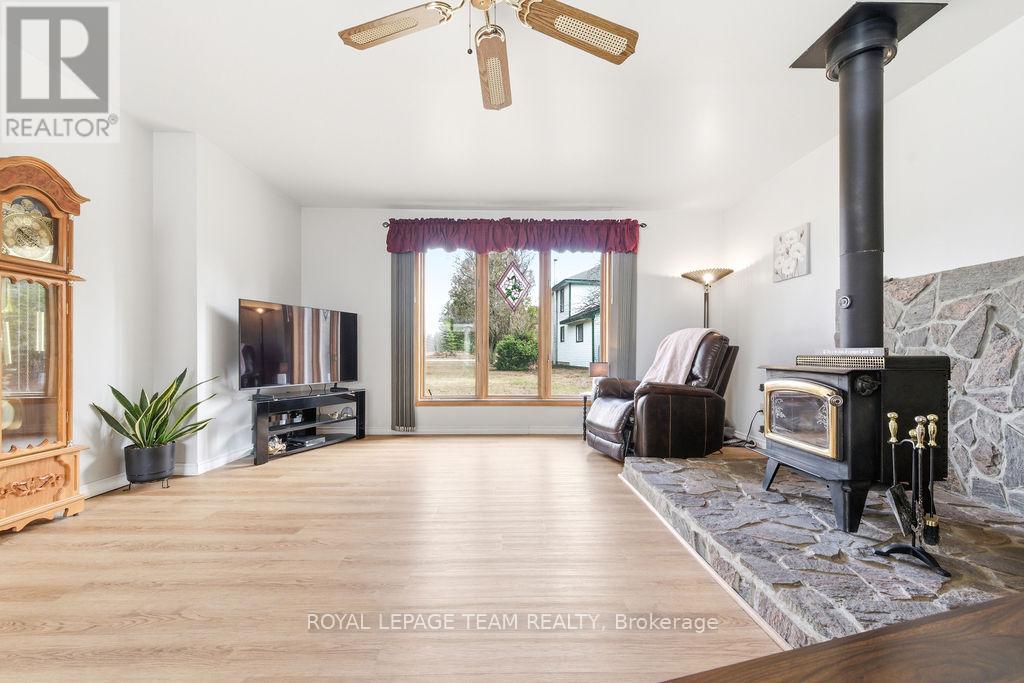 3709 Old Barrys Bay Road, Madawaska Valley, Ontario  K0J 1B0 - Photo 39 - X13019062