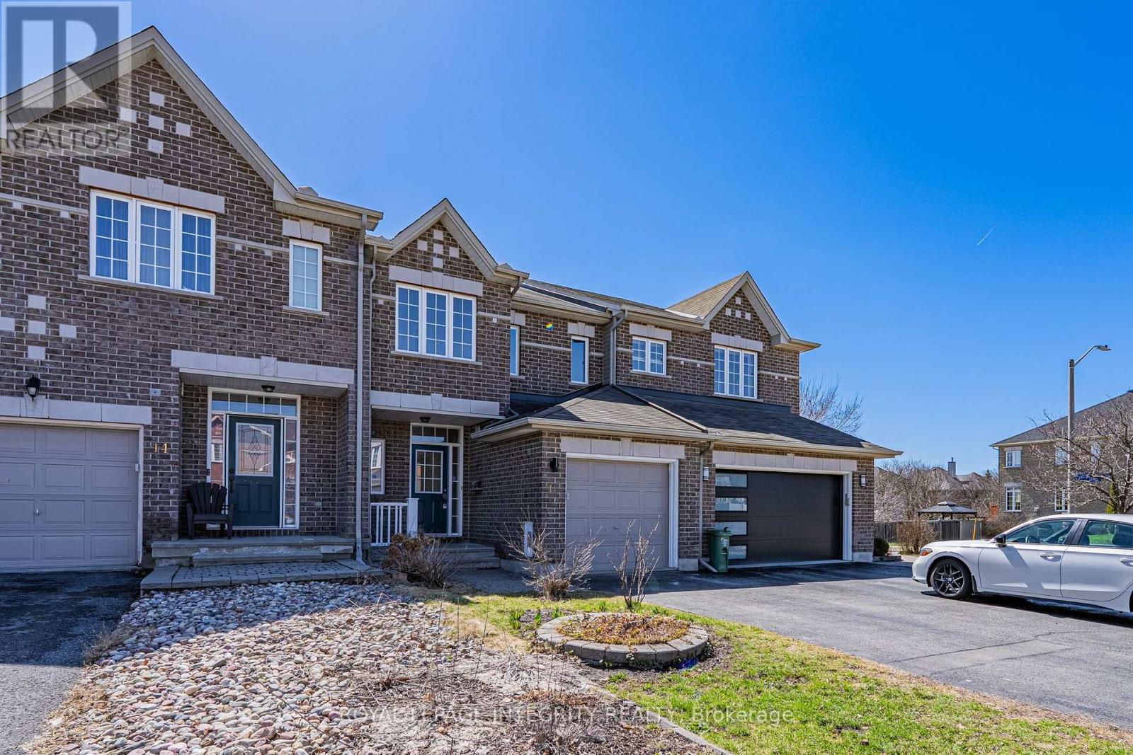 12 Saddlesmith Circle, Ottawa, Ontario  K2M 2S4 - Photo 3 - X13019128