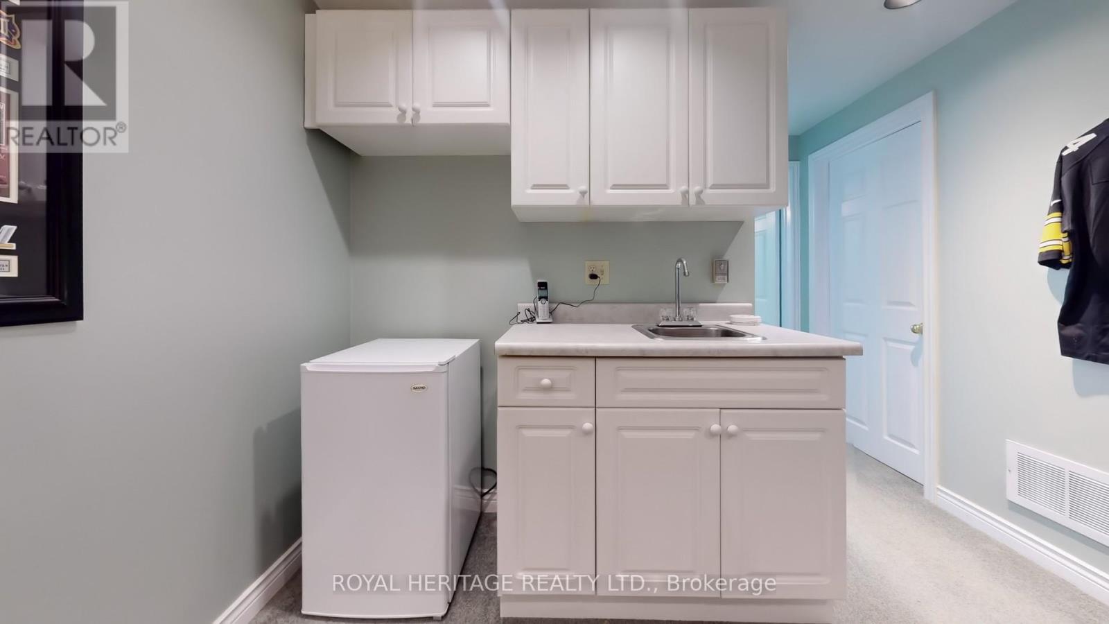 11 Durham Street, Whitby, Ontario  L1M 1A5 - Photo 33 - E13019028