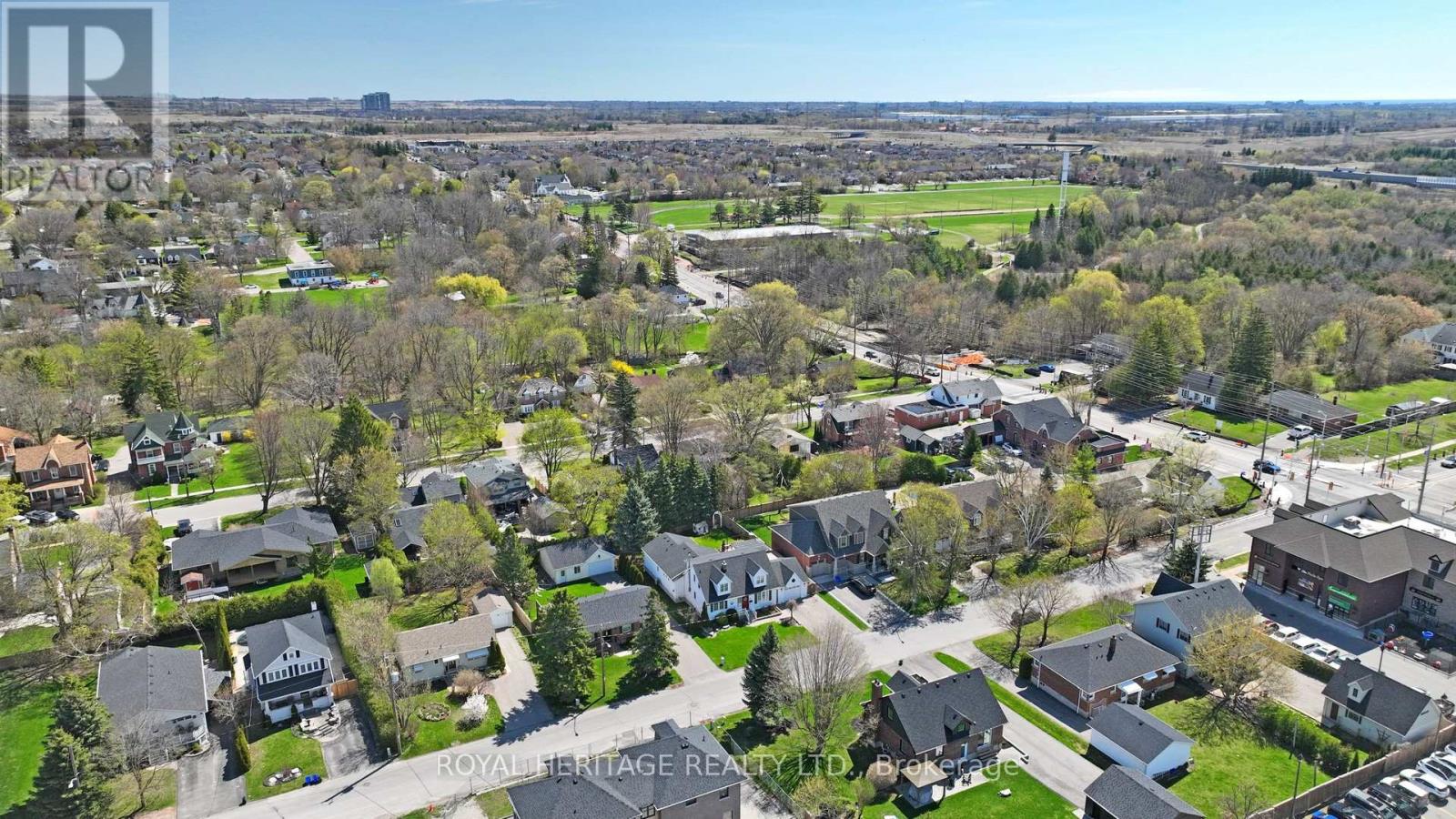 11 Durham Street, Whitby, Ontario  L1M 1A5 - Photo 40 - E13019028