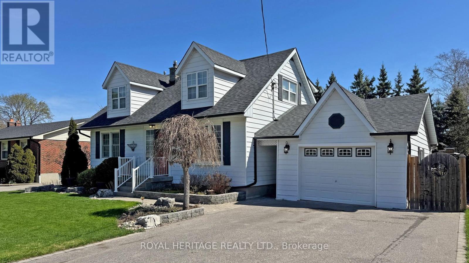 11 Durham Street, Whitby, Ontario  L1M 1A5 - Photo 5 - E13019028