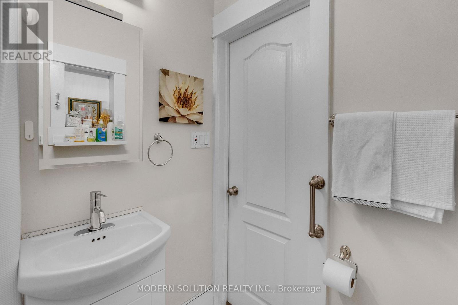 741 Milverton Boulevard, Toronto (Woodbine-Lumsden), Ontario  M4C 1Y3 - Photo 24 - E13019050