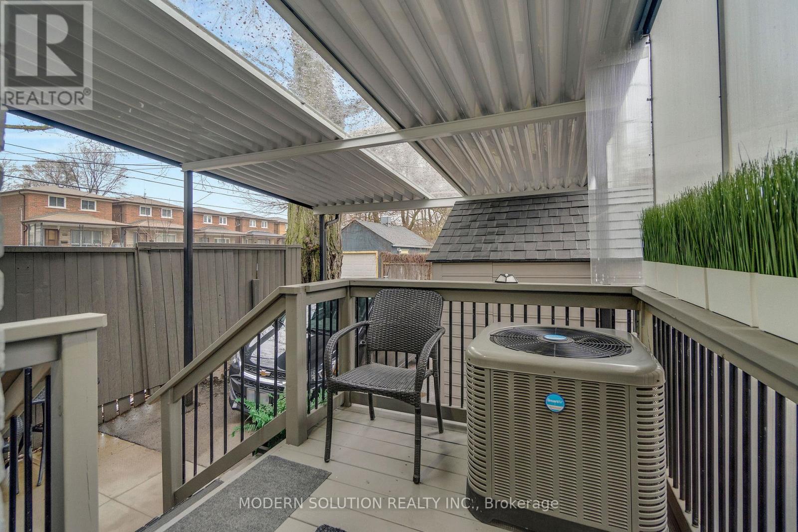 741 Milverton Boulevard, Toronto (Woodbine-Lumsden), Ontario  M4C 1Y3 - Photo 36 - E13019050