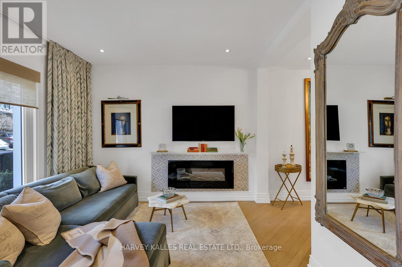 130 Morse Street, Toronto, Ontario  M4M 2P8 - Photo 4 - E13019086