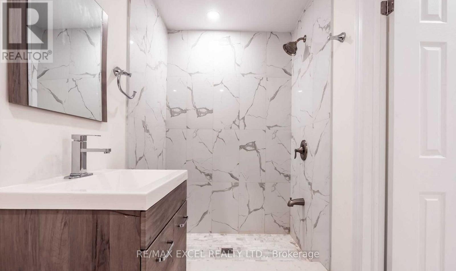 899 Glen Street, Oshawa, Ontario  L1J 3T9 - Photo 11 - E13019148