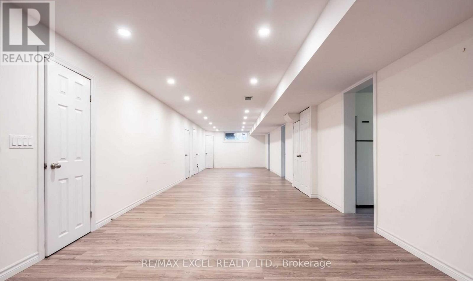 899 Glen Street, Oshawa, Ontario  L1J 3T9 - Photo 2 - E13019148