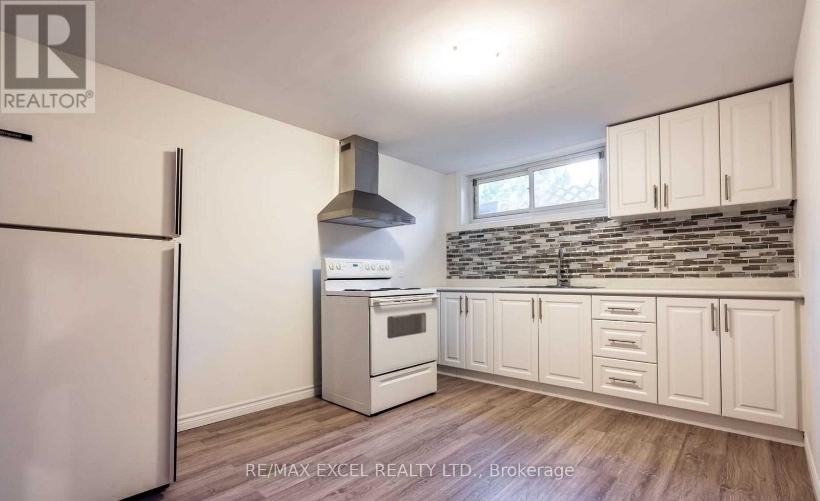 899 Glen Street, Oshawa, Ontario  L1J 3T9 - Photo 7 - E13019148