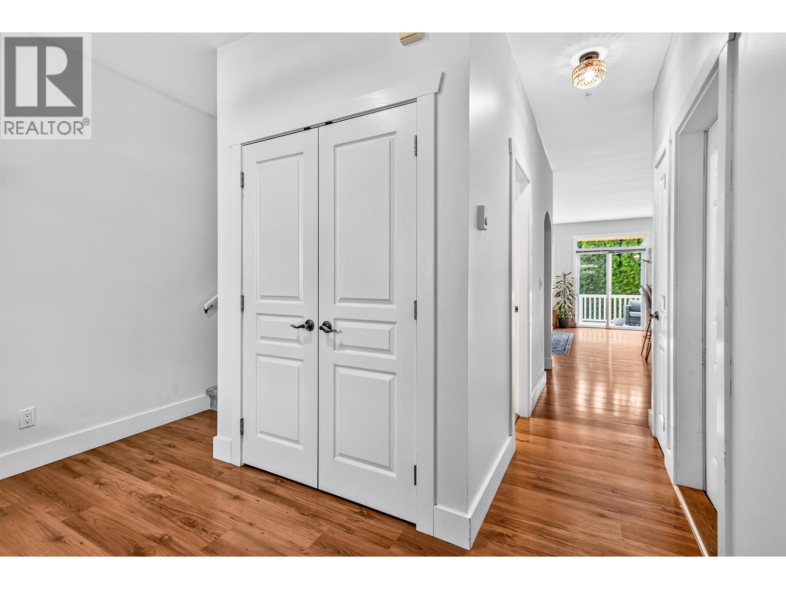 4 809 North Road, Gibsons, British Columbia  V0N 1V9 - Photo 5 - R3113189