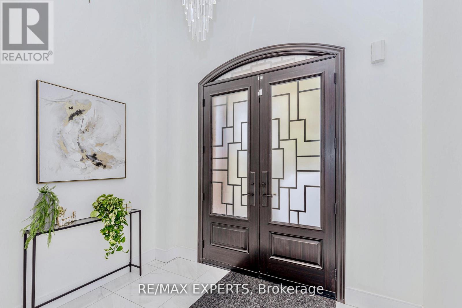 193 Fairlane Crescent, Vaughan, Ontario  L4H 2H1 - Photo 3 - N13019002