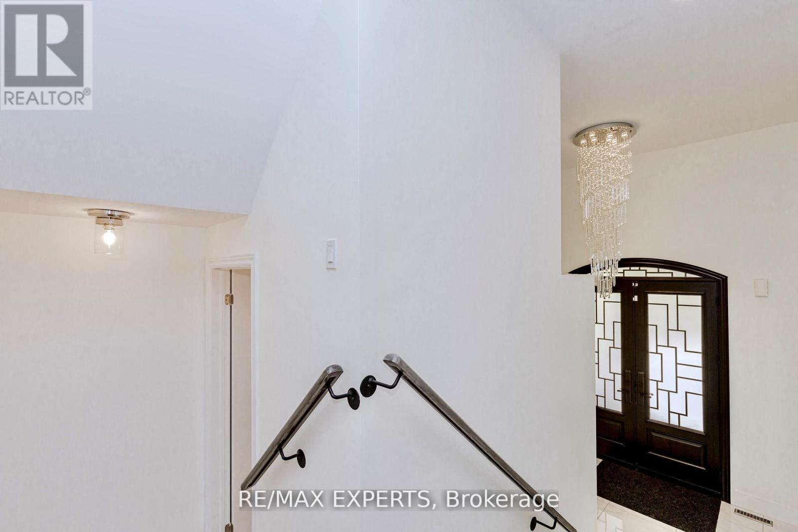 193 Fairlane Crescent, Vaughan, Ontario  L4H 2H1 - Photo 5 - N13019002