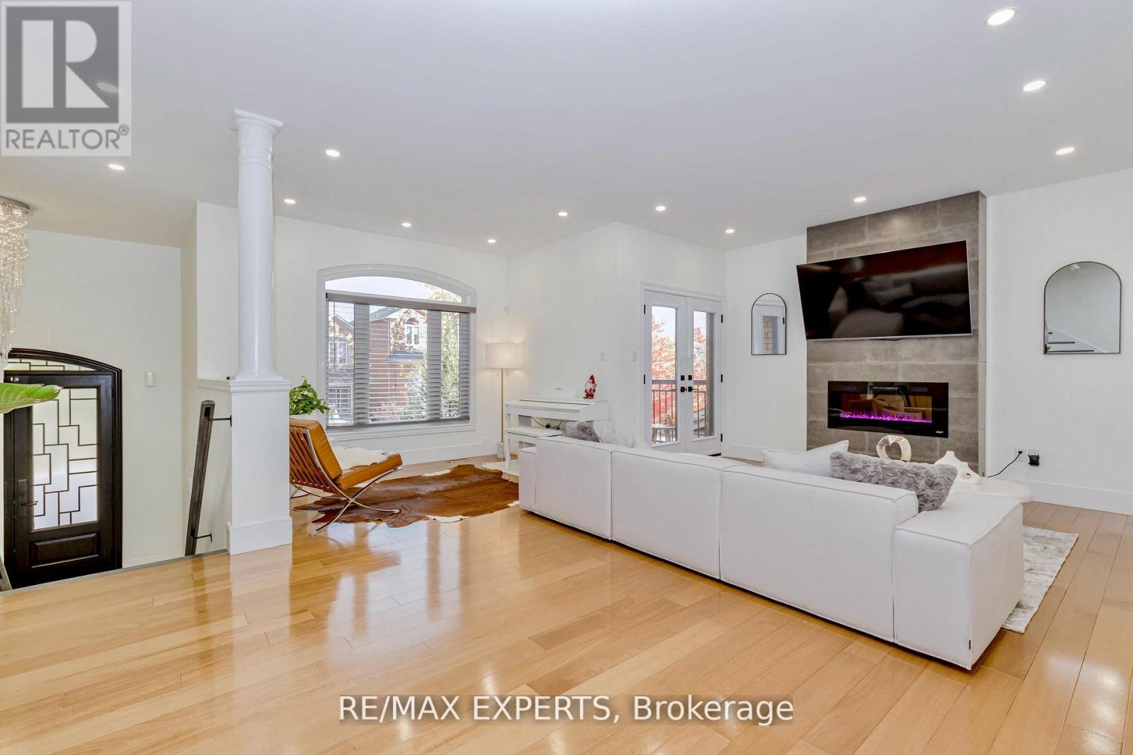 193 Fairlane Crescent, Vaughan, Ontario  L4H 2H1 - Photo 6 - N13019002