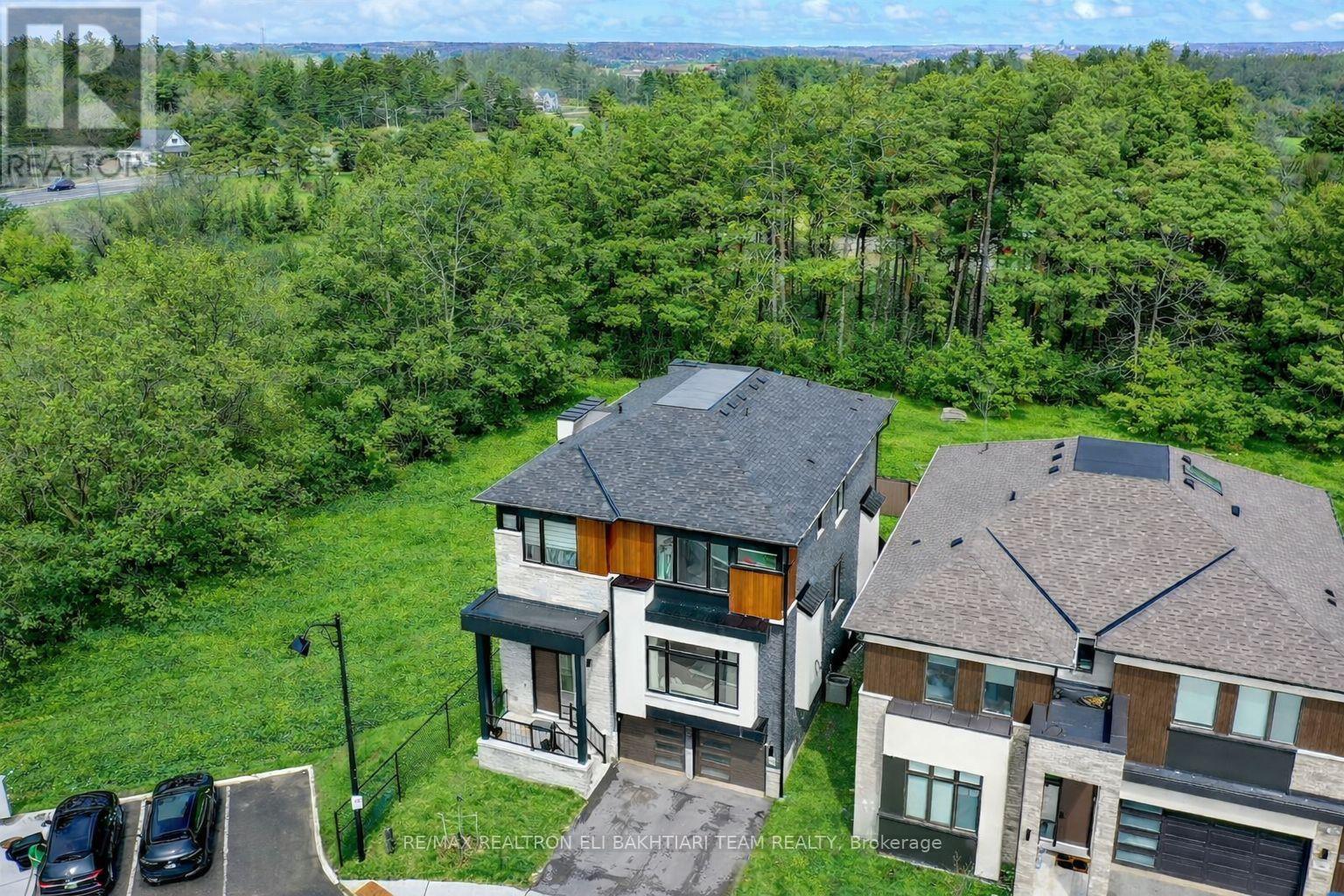 50 Royal Hill Court, Aurora (Aurora Estates), Ontario  L4G 3Z7 - Photo 2 - N13019006