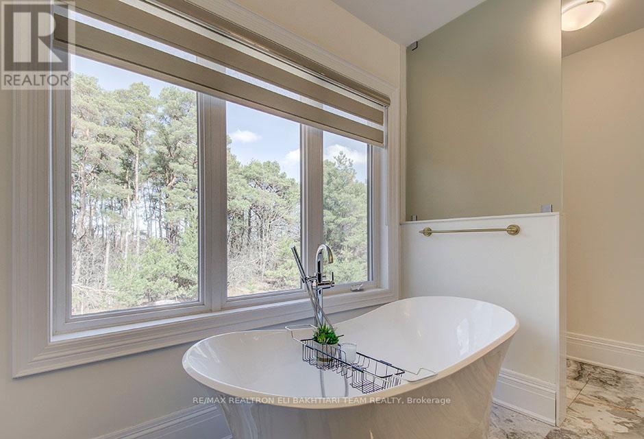 50 Royal Hill Court, Aurora (Aurora Estates), Ontario  L4G 3Z7 - Photo 36 - N13019006