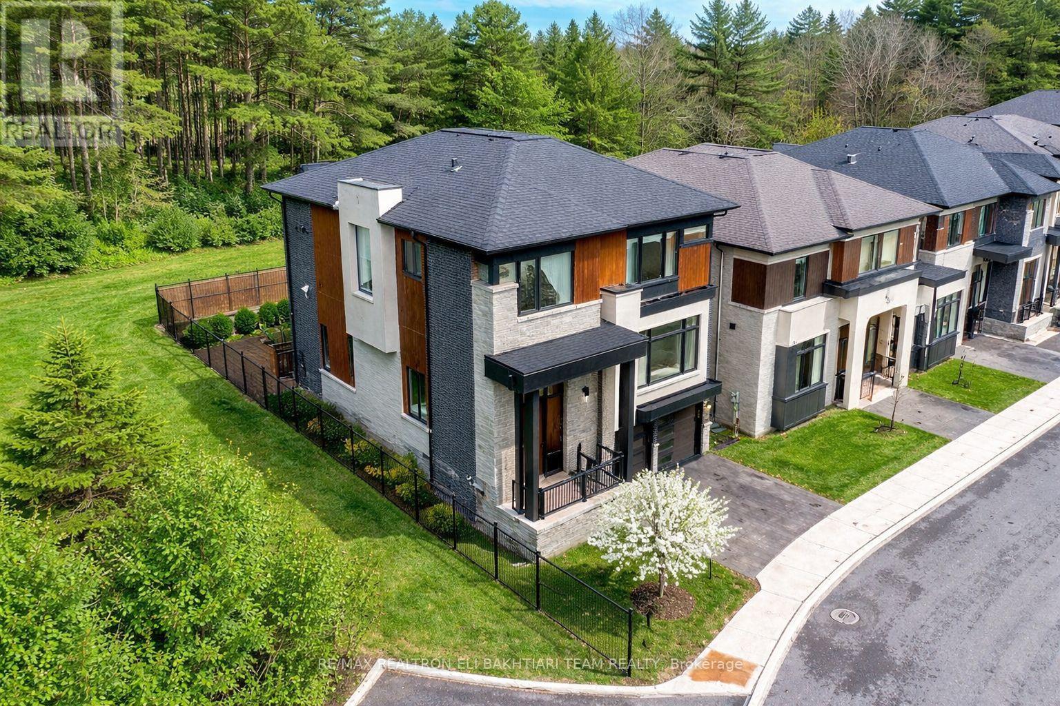 50 Royal Hill Court, Aurora (Aurora Estates), Ontario  L4G 3Z7 - Photo 5 - N13019006