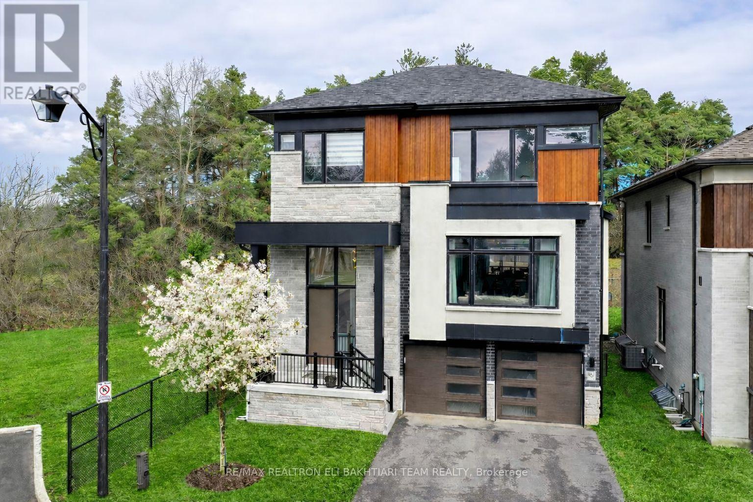 50 Royal Hill Court, Aurora (Aurora Estates), Ontario  L4G 3Z7 - Photo 6 - N13019006