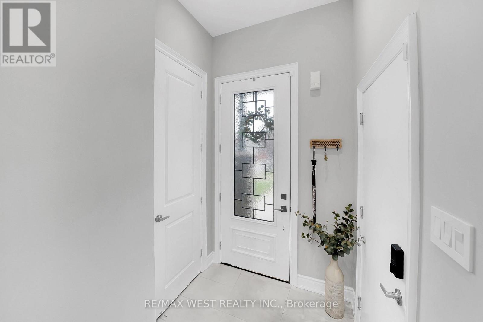 173 Walker Boulevard, New Tecumseth (Alliston), Ontario  L9R 0R3 - Photo 5 - N13019030