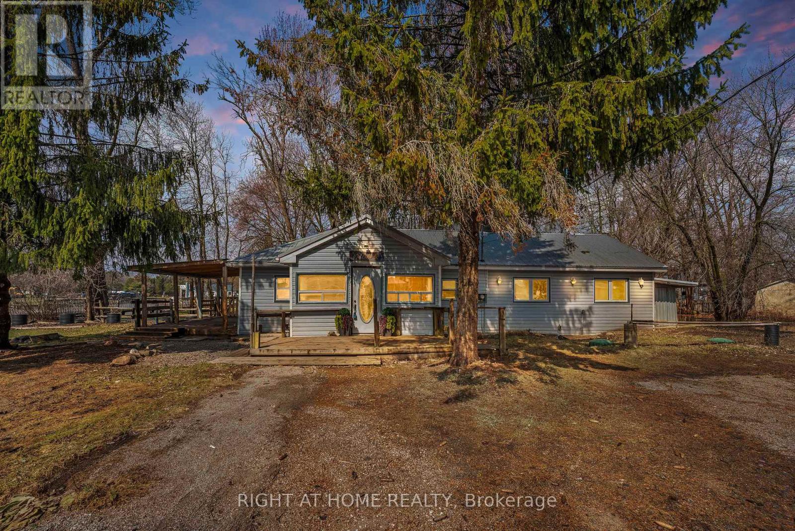 260 Beach Road, Innisfil (Gilford), Ontario  L0L 1R0 - Photo 1 - N13019110