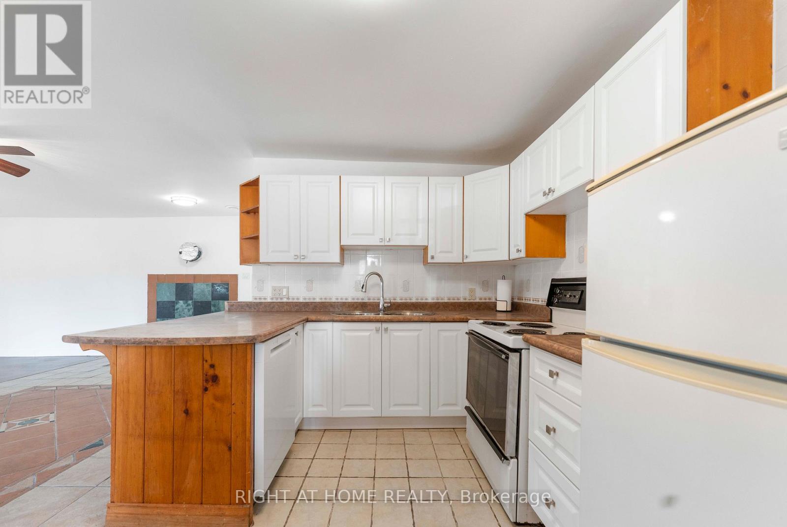 260 Beach Road, Innisfil (Gilford), Ontario  L0L 1R0 - Photo 15 - N13019110