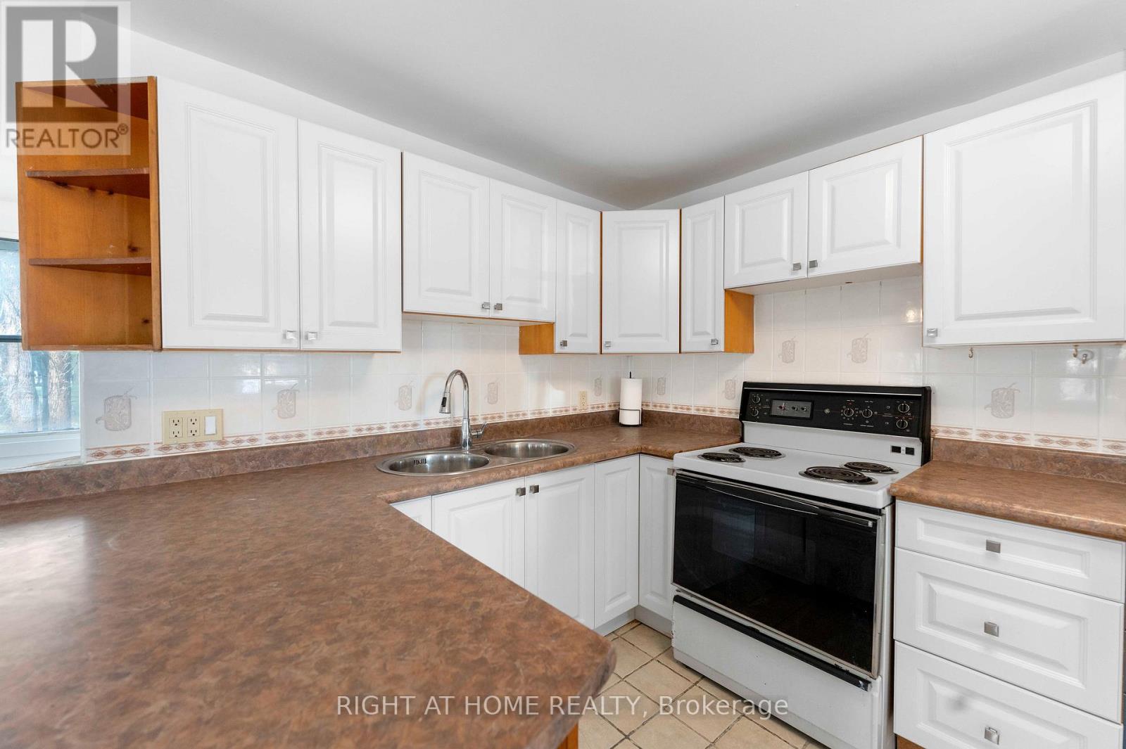 260 Beach Road, Innisfil (Gilford), Ontario  L0L 1R0 - Photo 16 - N13019110