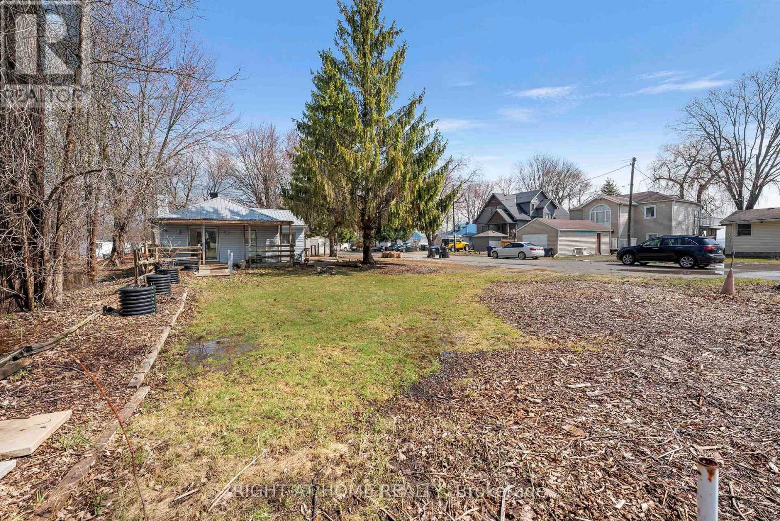 260 Beach Road, Innisfil (Gilford), Ontario  L0L 1R0 - Photo 33 - N13019110