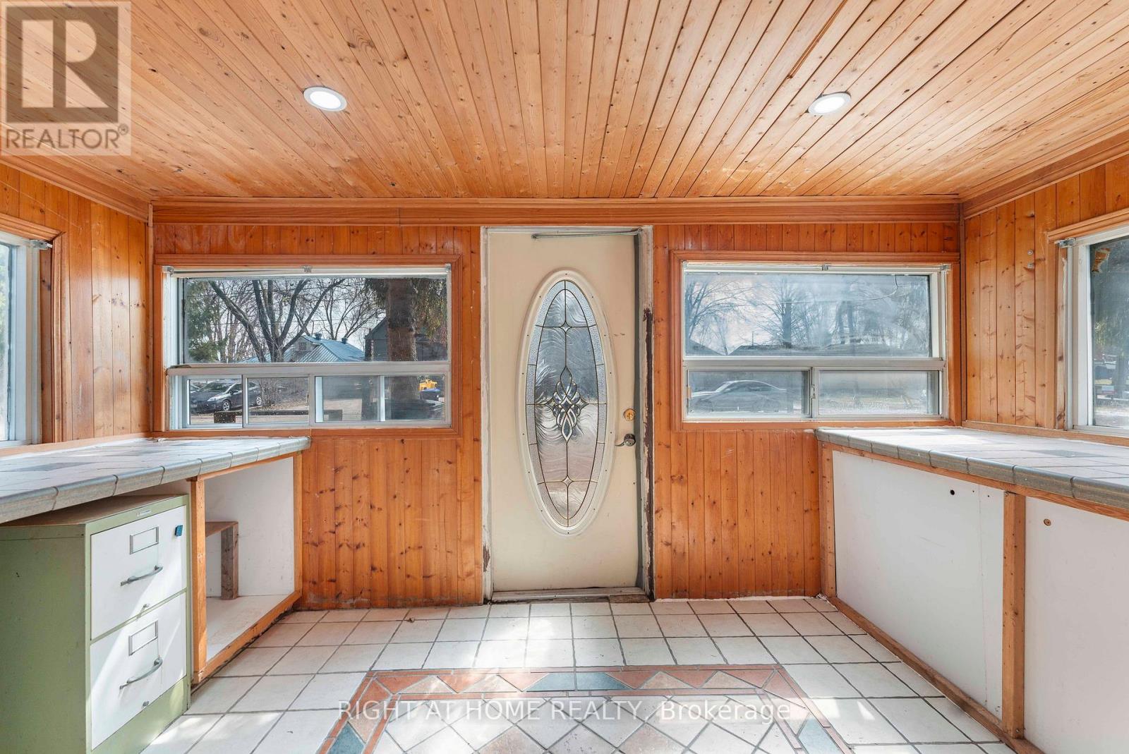 260 Beach Road, Innisfil (Gilford), Ontario  L0L 1R0 - Photo 5 - N13019110