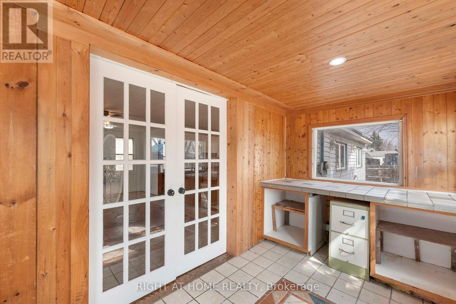 260 Beach Road, Innisfil (Gilford), Ontario  L0L 1R0 - Photo 7 - N13019110