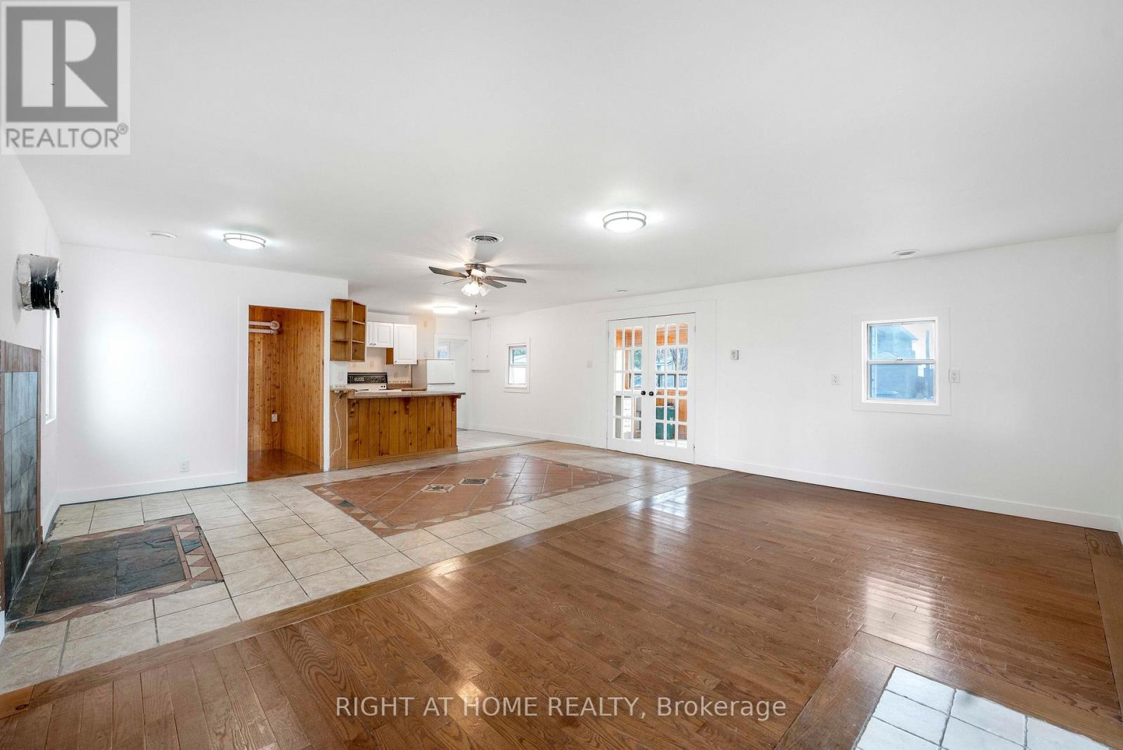 260 Beach Road, Innisfil (Gilford), Ontario  L0L 1R0 - Photo 9 - N13019110