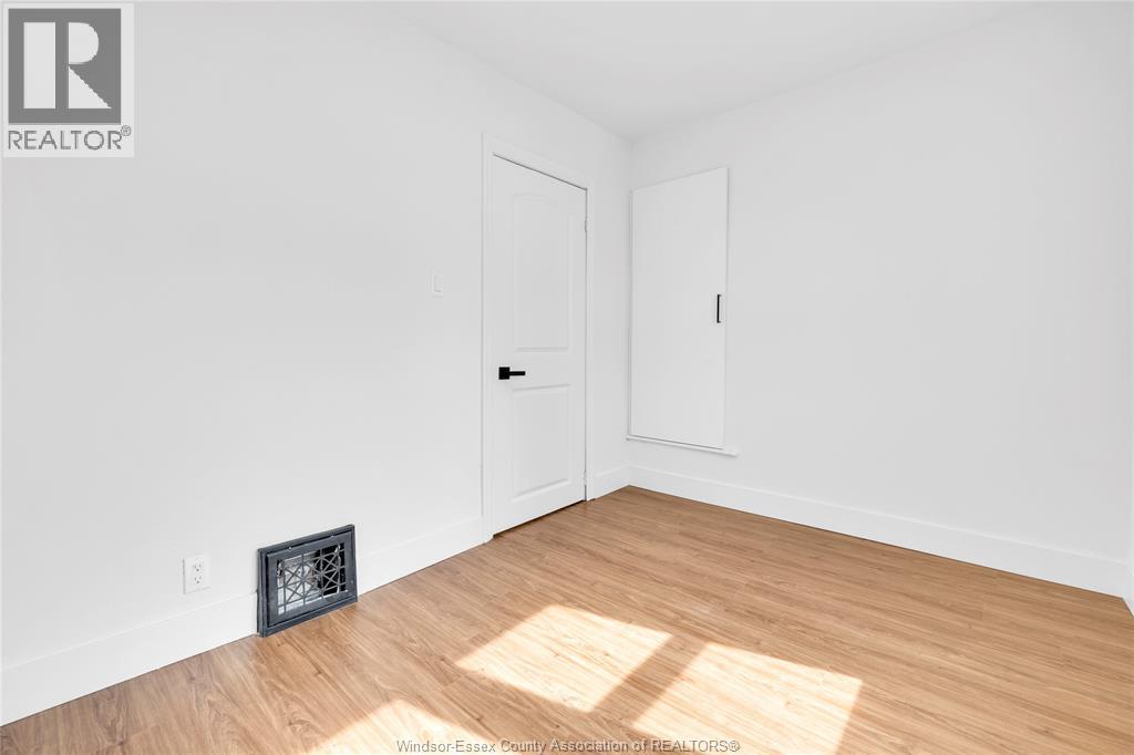 1398 Rooney, Windsor, Ontario  N9B 1K7 - Photo 12 - 26008561
