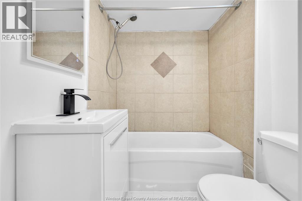 1398 Rooney, Windsor, Ontario  N9B 1K7 - Photo 19 - 26008560