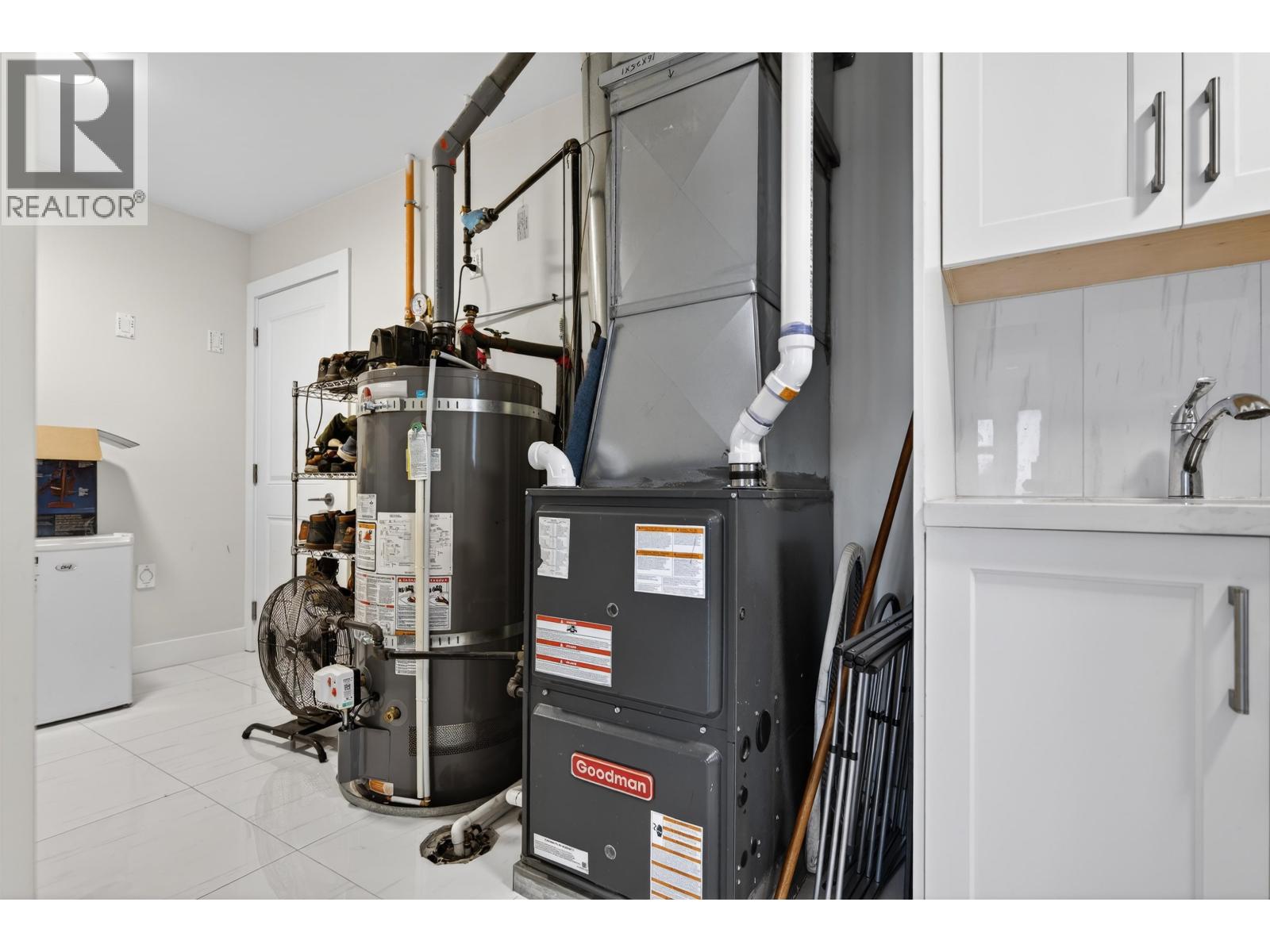 20180 Stanton Avenue, Maple Ridge, British Columbia  V2X 0E5 - Photo 24 - R3113185