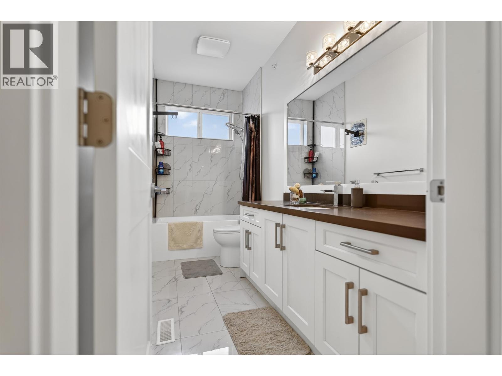 20180 Stanton Avenue, Maple Ridge, British Columbia  V2X 0E5 - Photo 9 - R3113185