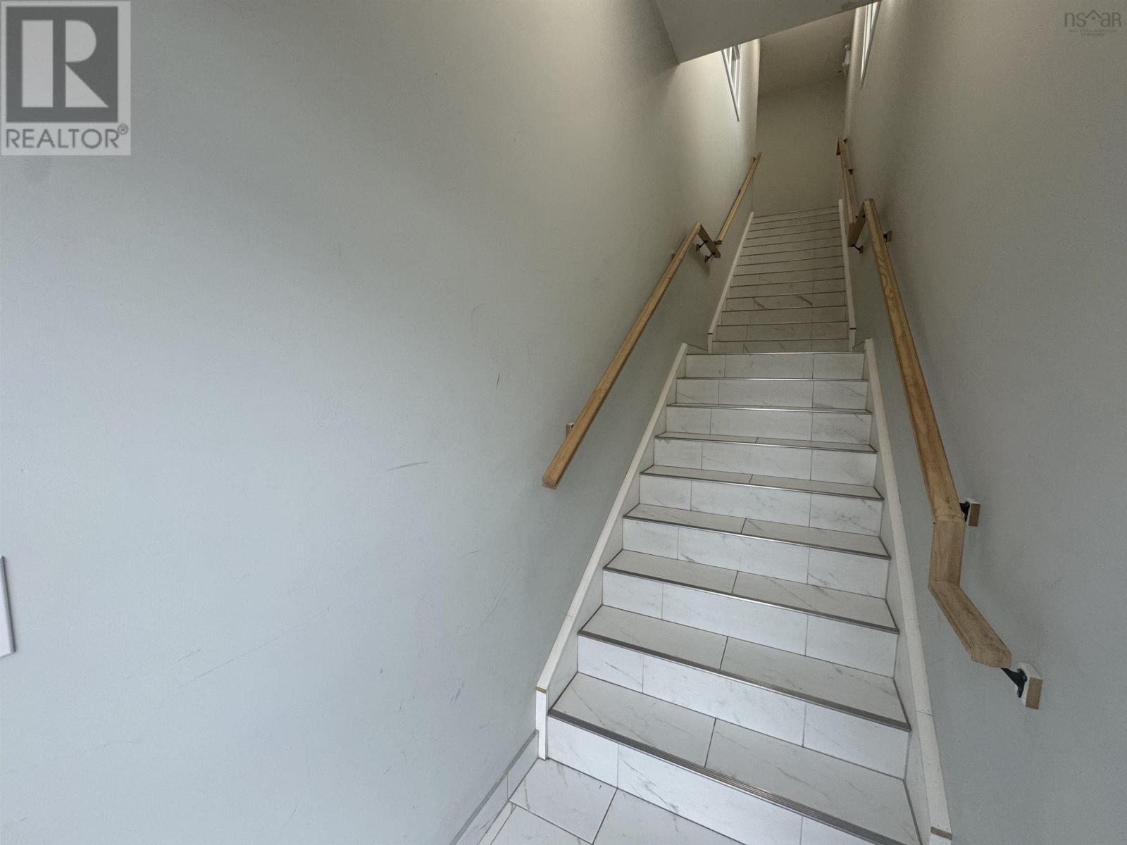 160e Robie Street, Truro, Nova Scotia  B2N 1L1 - Photo 2 - 202526212