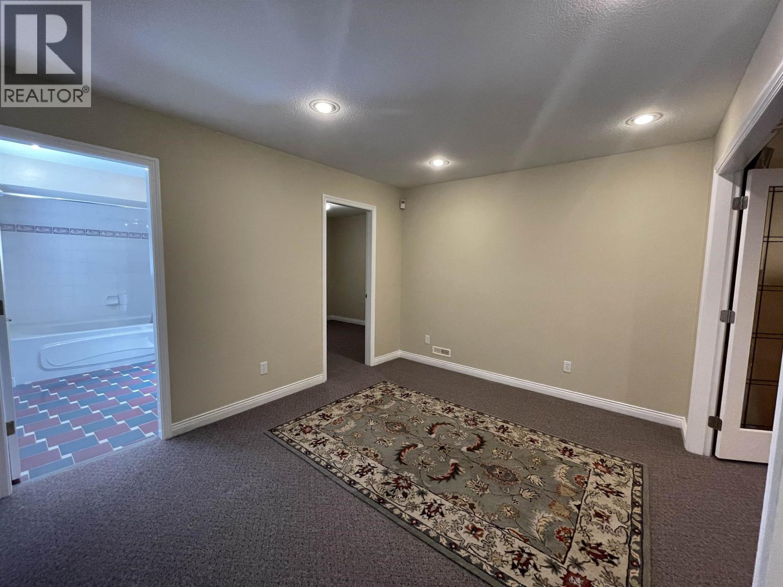 3000 Plateau Boulevard, Coquitlam, British Columbia  V3E 2Y8 - Photo 11 - R3113163